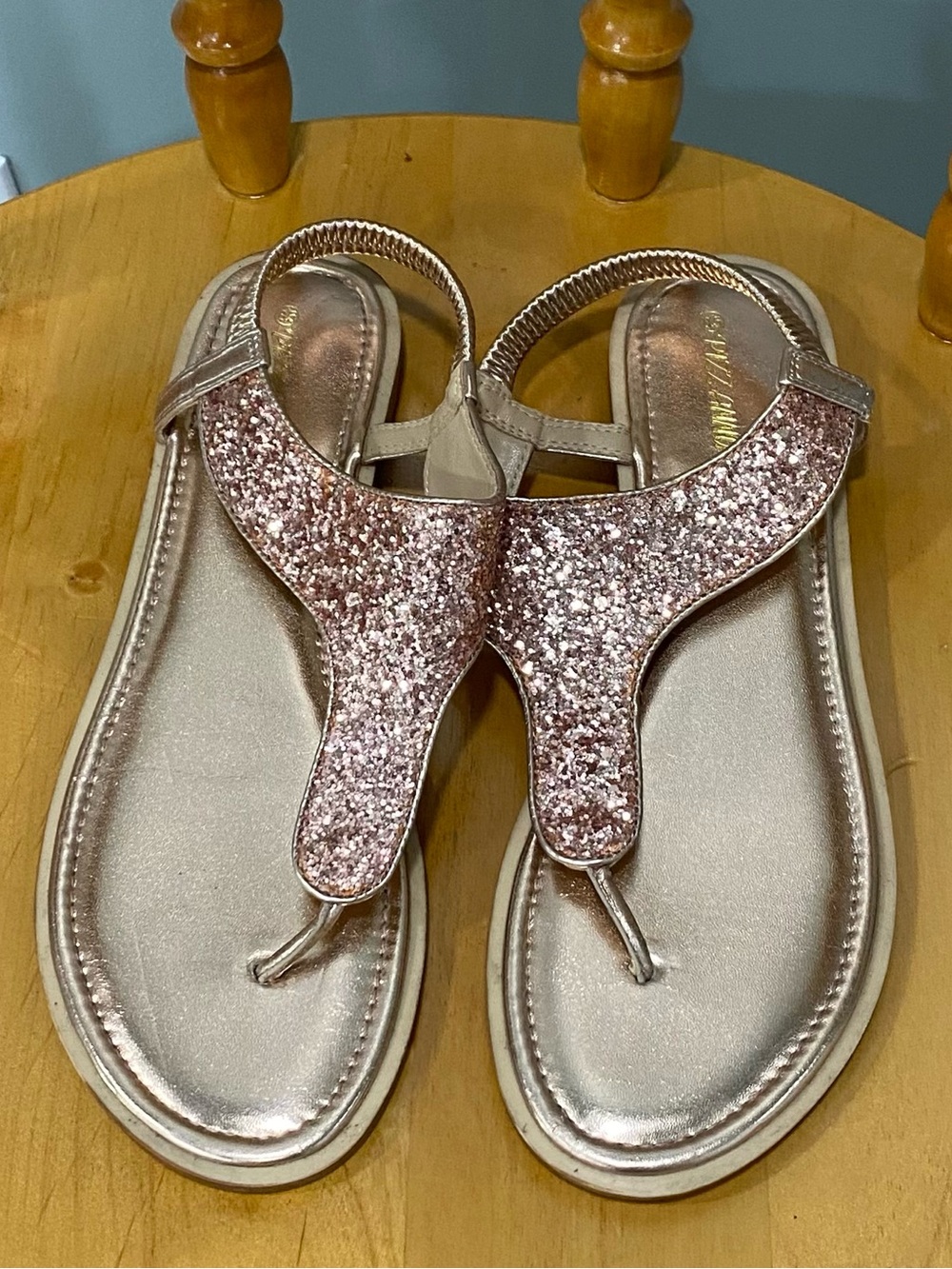 Pizz Anni Arizona Women's Rose Gold Glitter Thong Sandals size 8.5